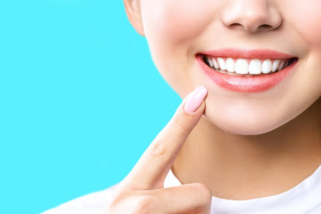 The Advantages of Professional Teeth Whitening in Encinitas, CA