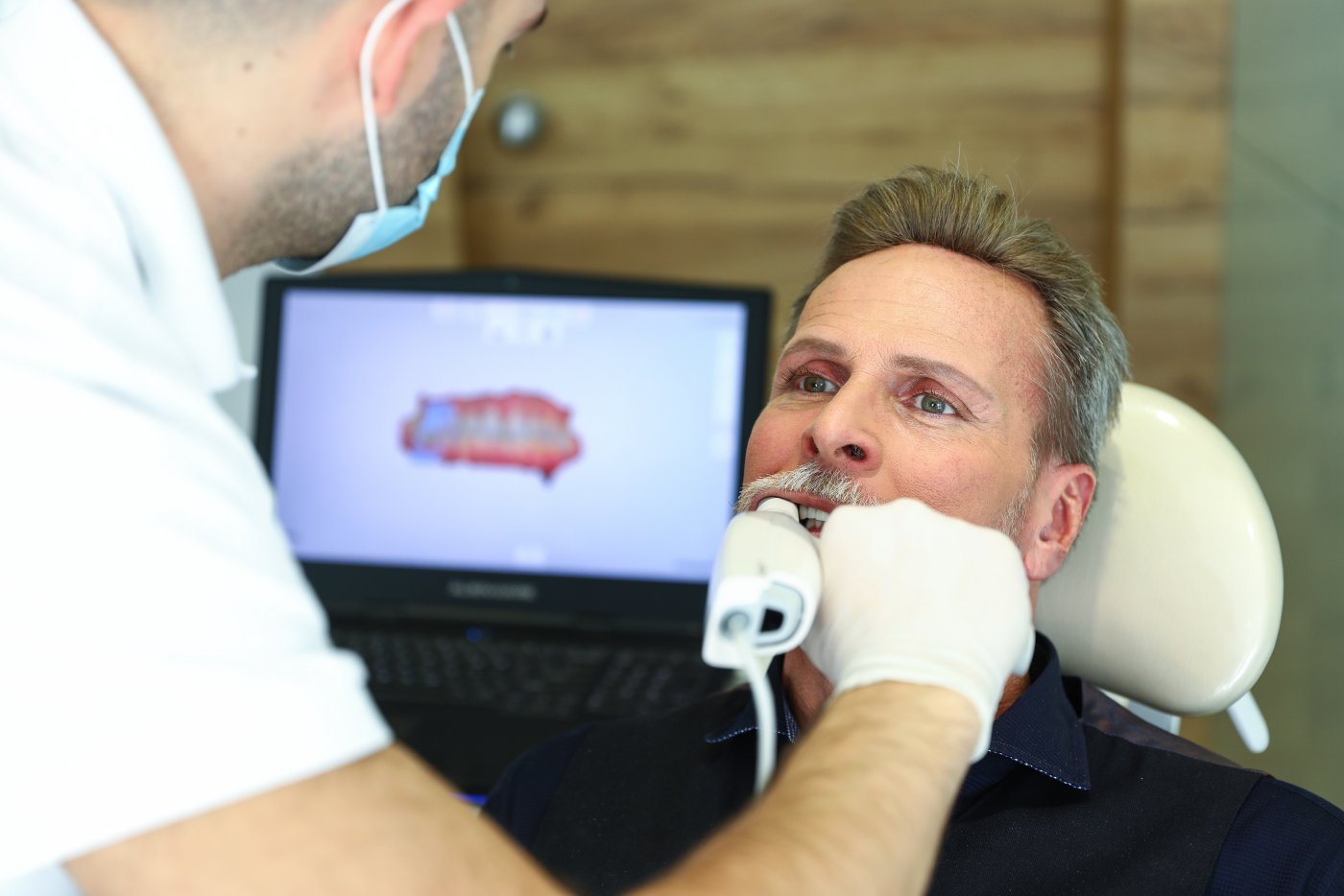 How Does My Dentist Take a Digital Impression?